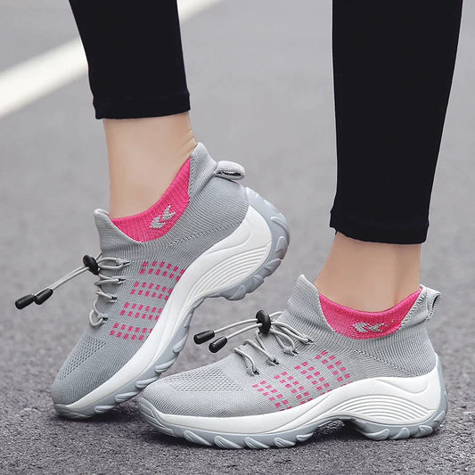 EMILY | ORTHOPEDIC SNEAKERS WITH STRETCHABLE CUSHION